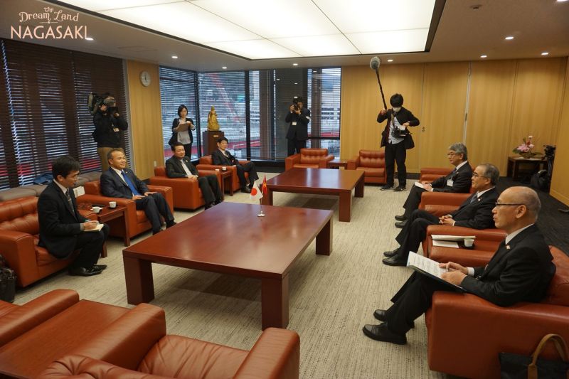 Đại sứ Vũ Hồng Nam